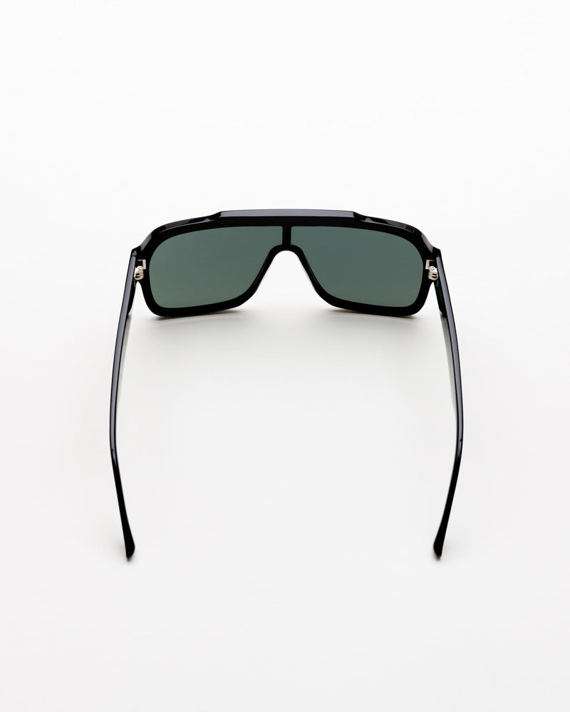Aspen Black - green solid lens