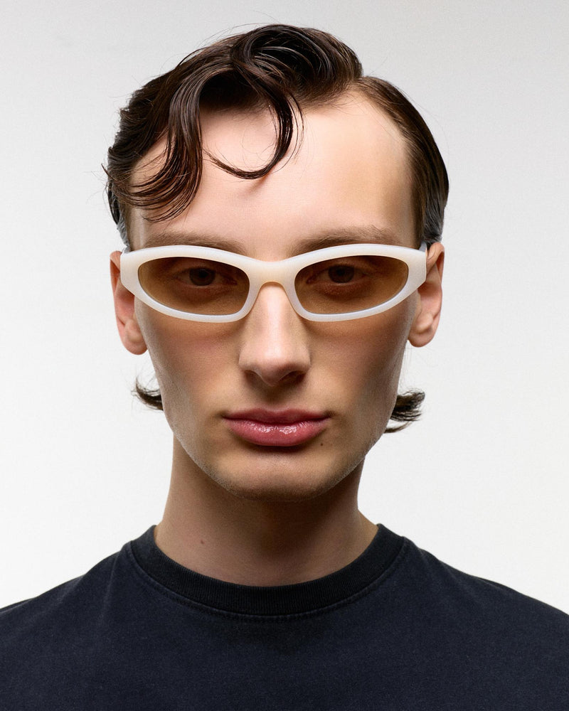 Miles Pearl - brown gradient lens