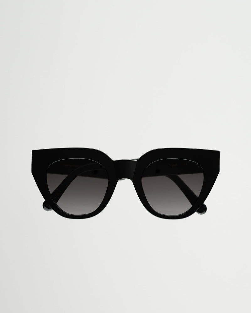 Hilma Black - grey gradient lens