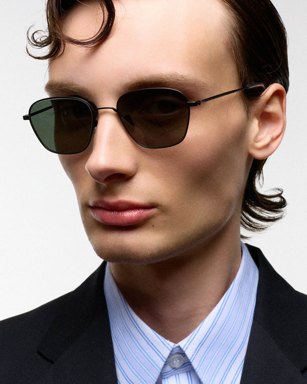 Otis Black - green solid lens