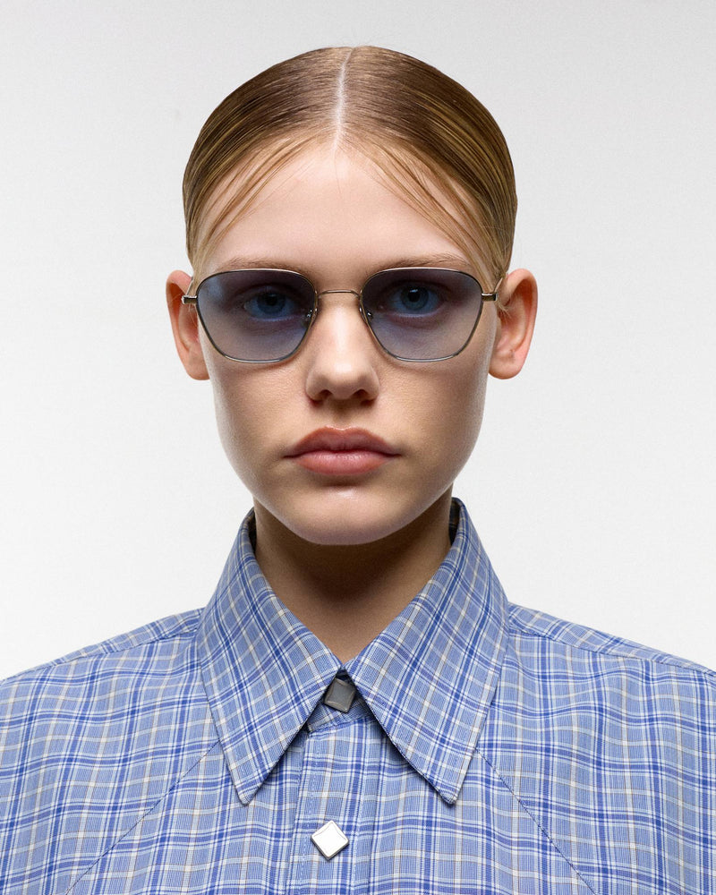 Otis Silver - blue gradient lens