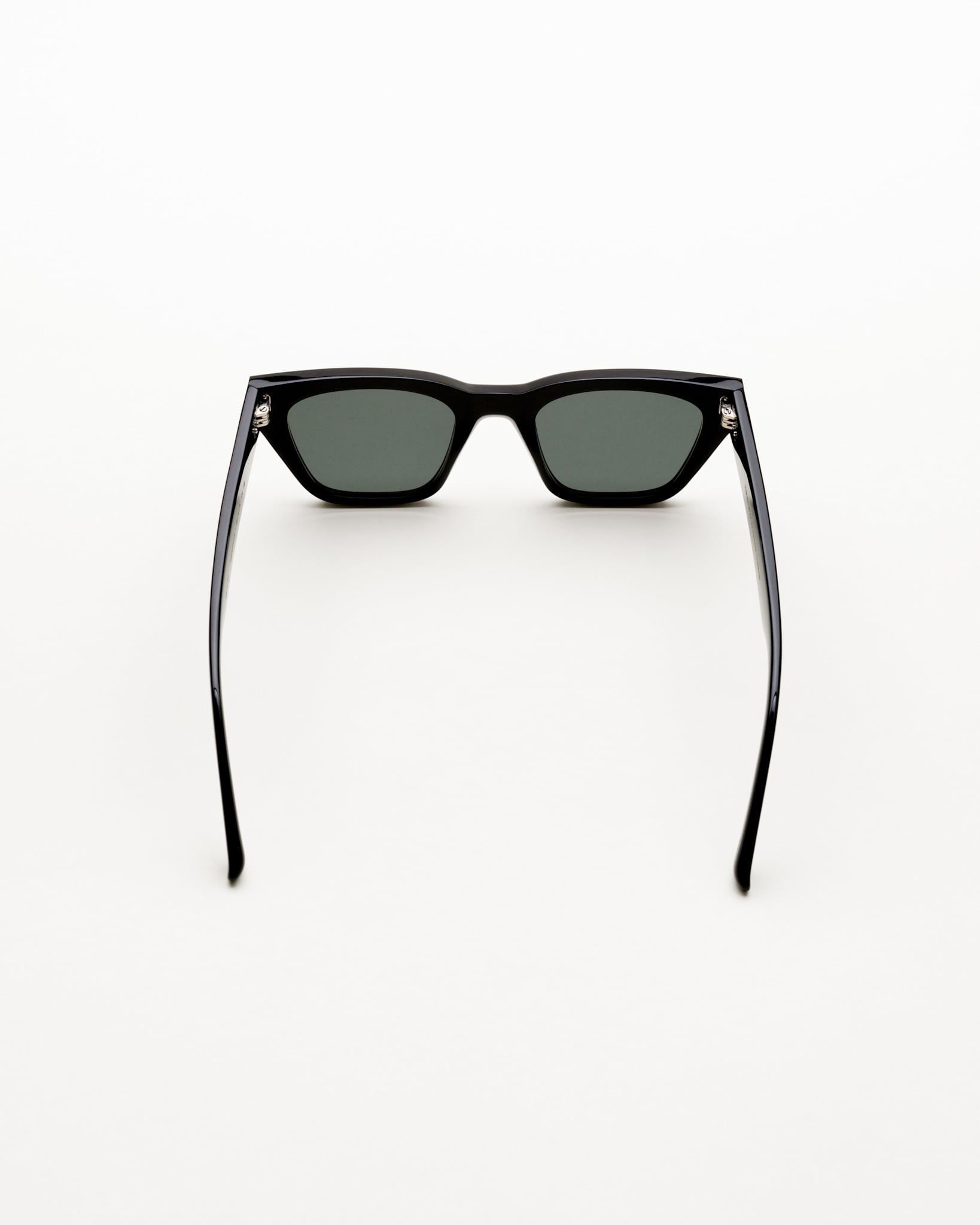 Memphis Black - green solid lens