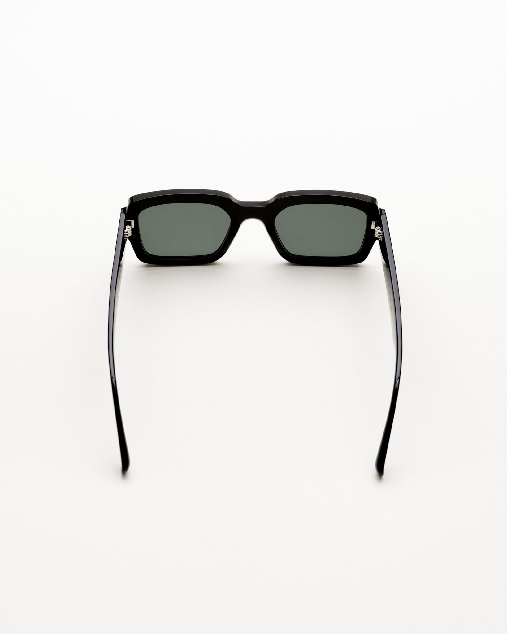 Apollo Black - green solid lens