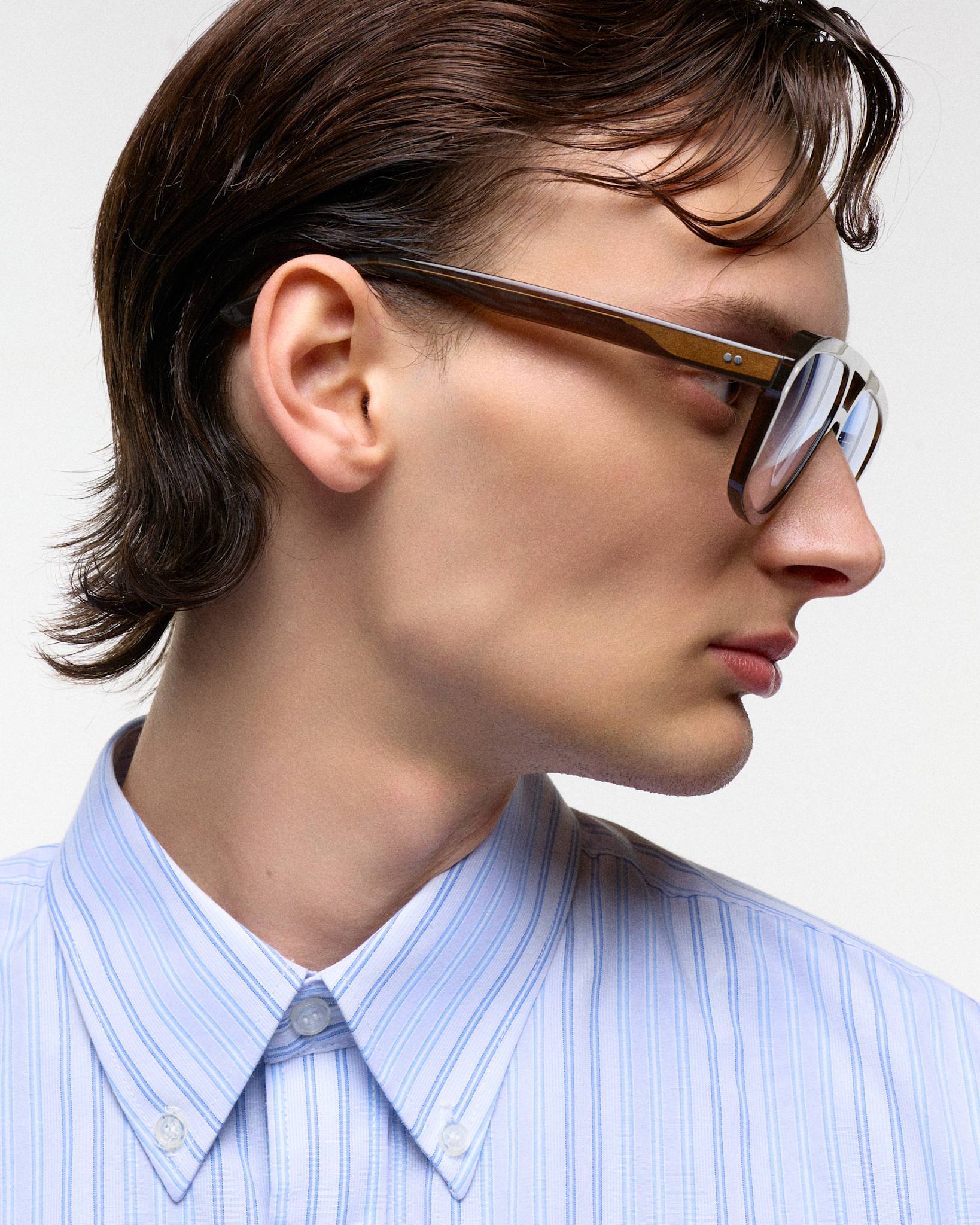 Jet Chocolate - blue gradient lens