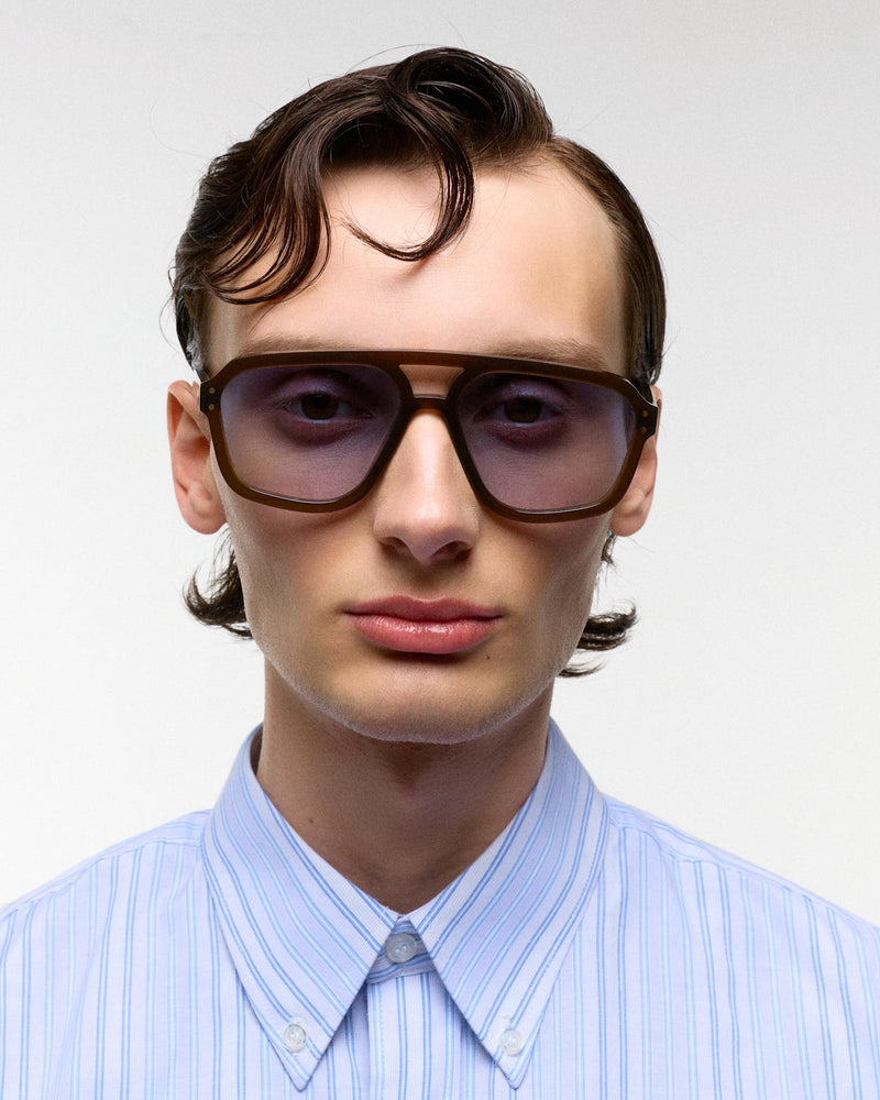Jet Chocolate - blue gradient lens
