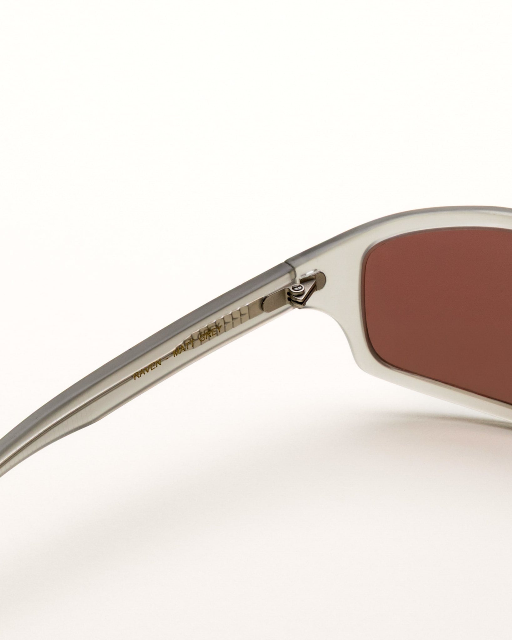 Raven matt Grey - rose solid polarized lens
