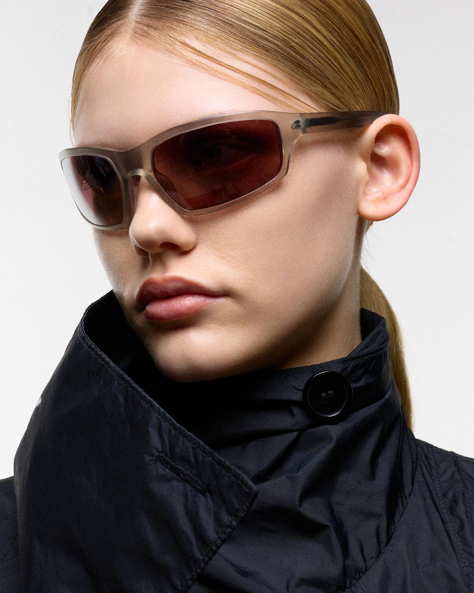 Raven matt Grey - rose solid polarized lens