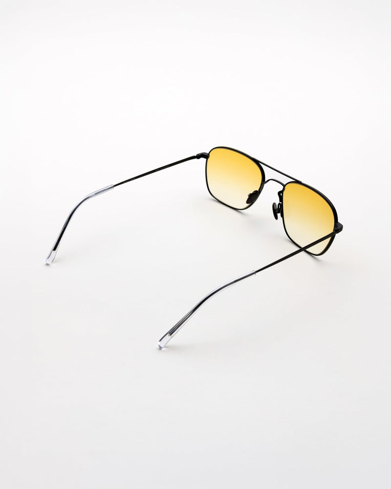Dion matt Black - yellow gradient lens