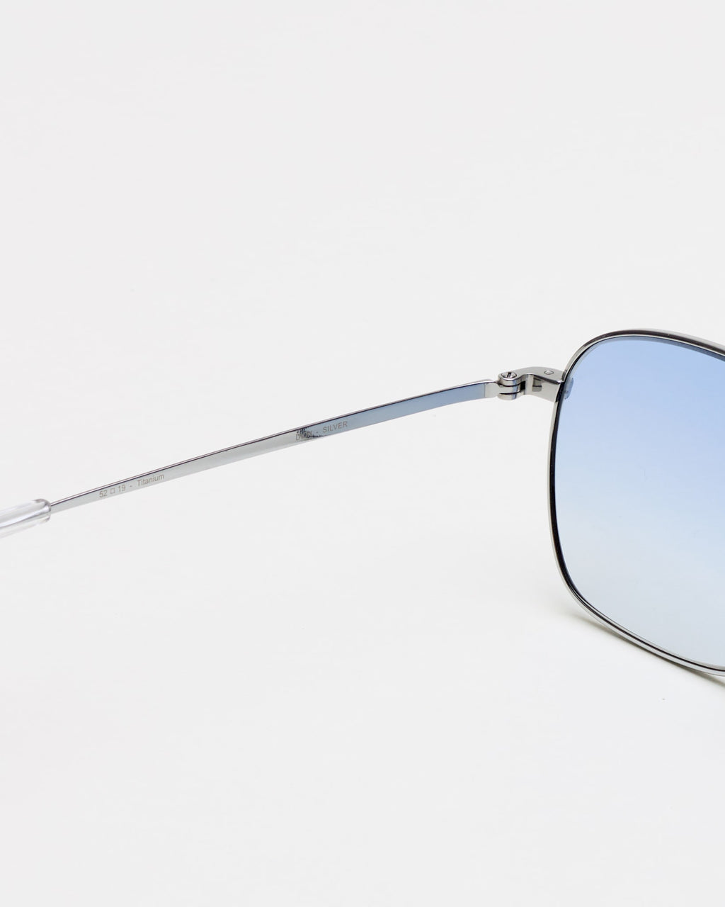Dion Silver - blue gradient lens