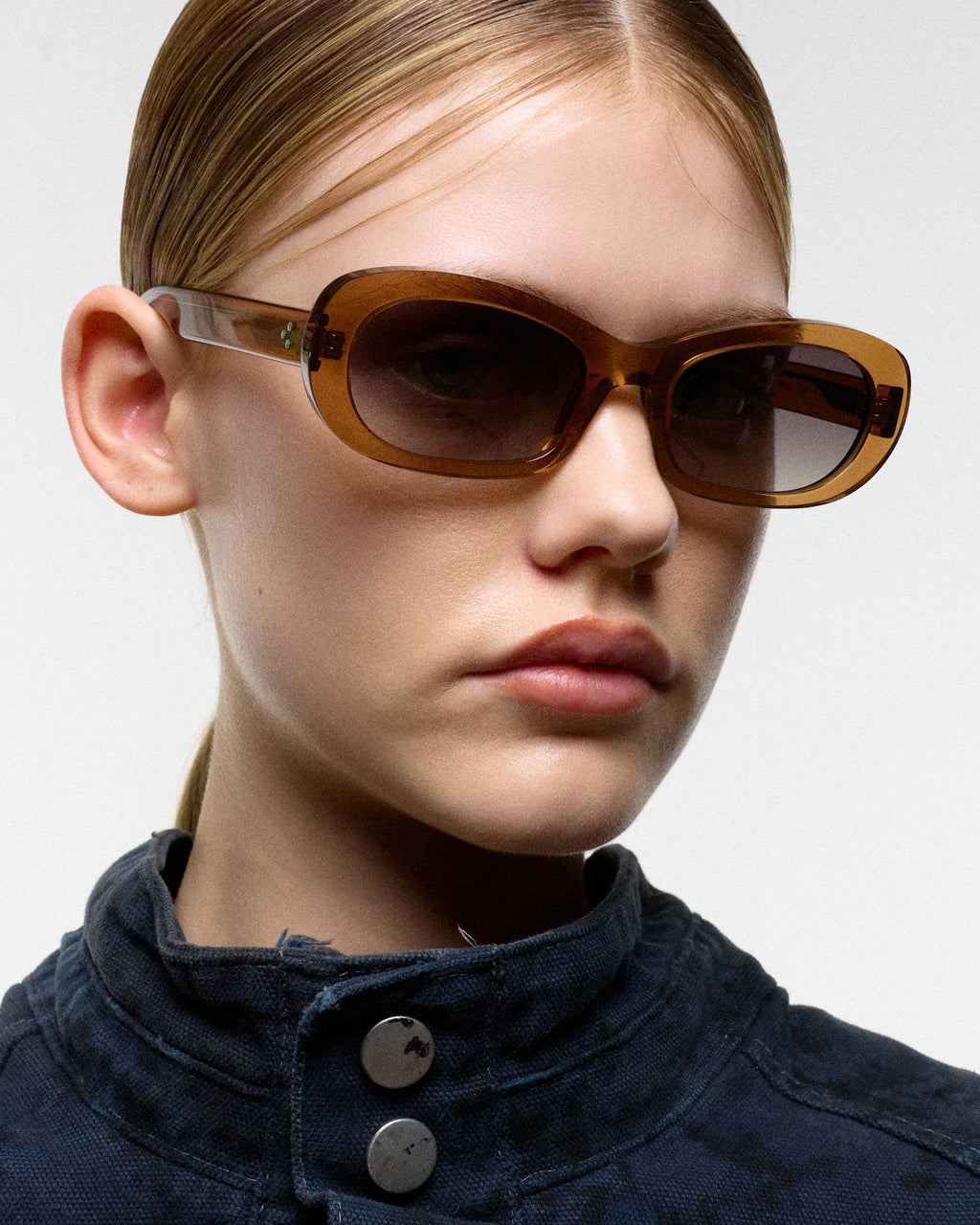 Belle Cola - grey gradient lens