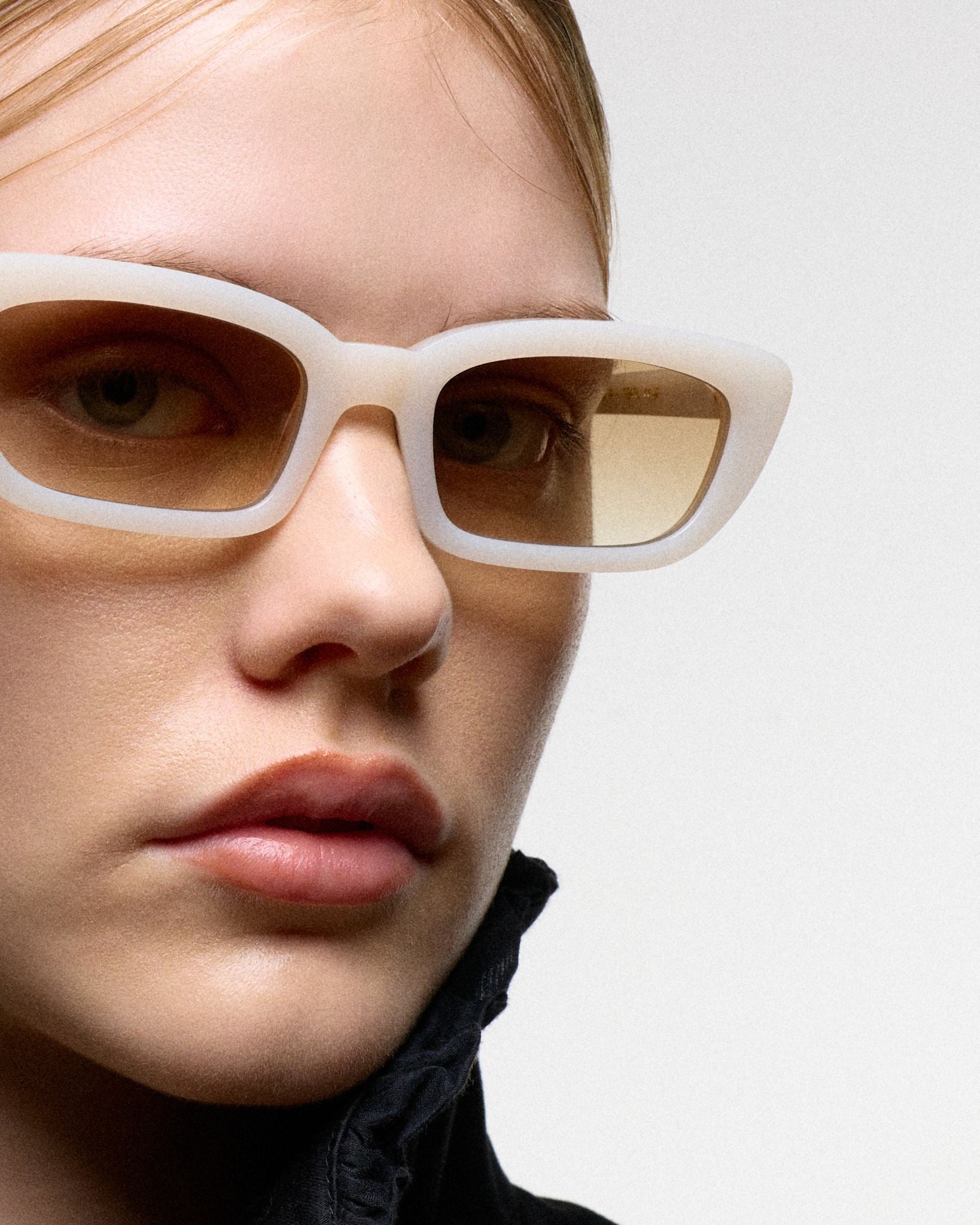 Nova Pearl - brown gradient lens