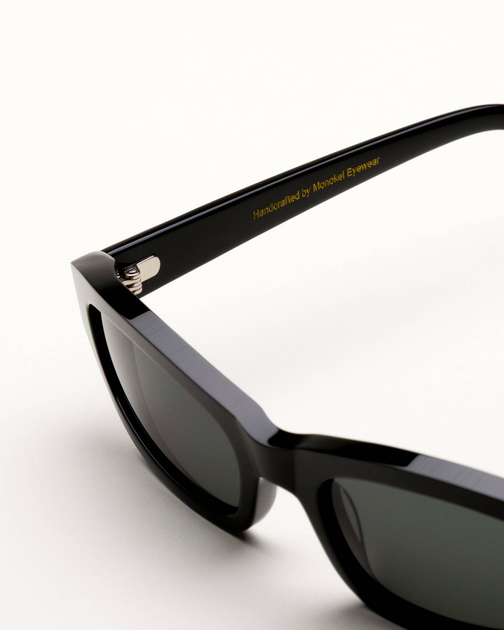 Miles Black - Green solid lens