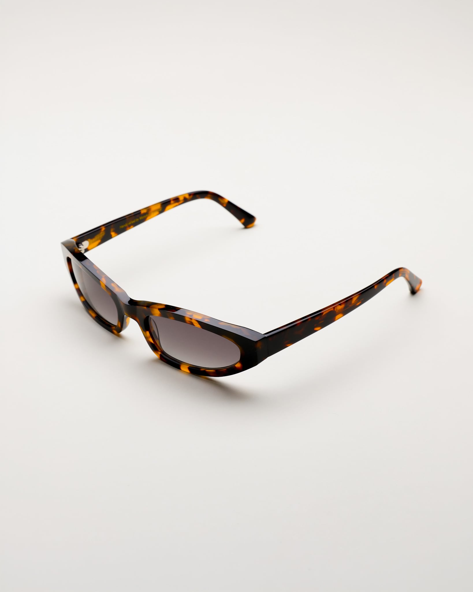 Miles Havana - grey gradient lens