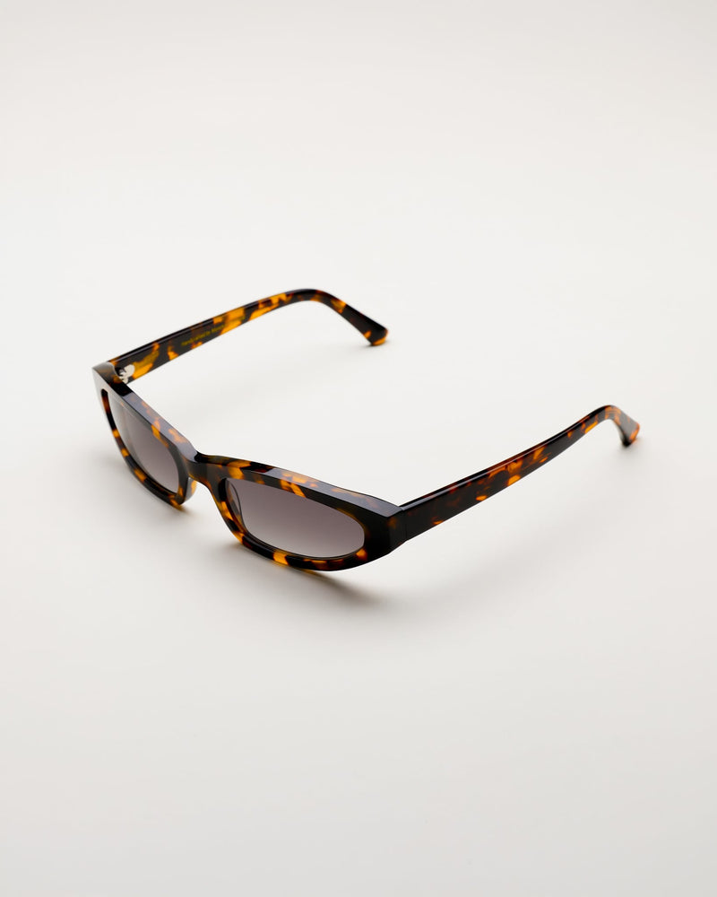 Miles Havana - grey gradient lens
