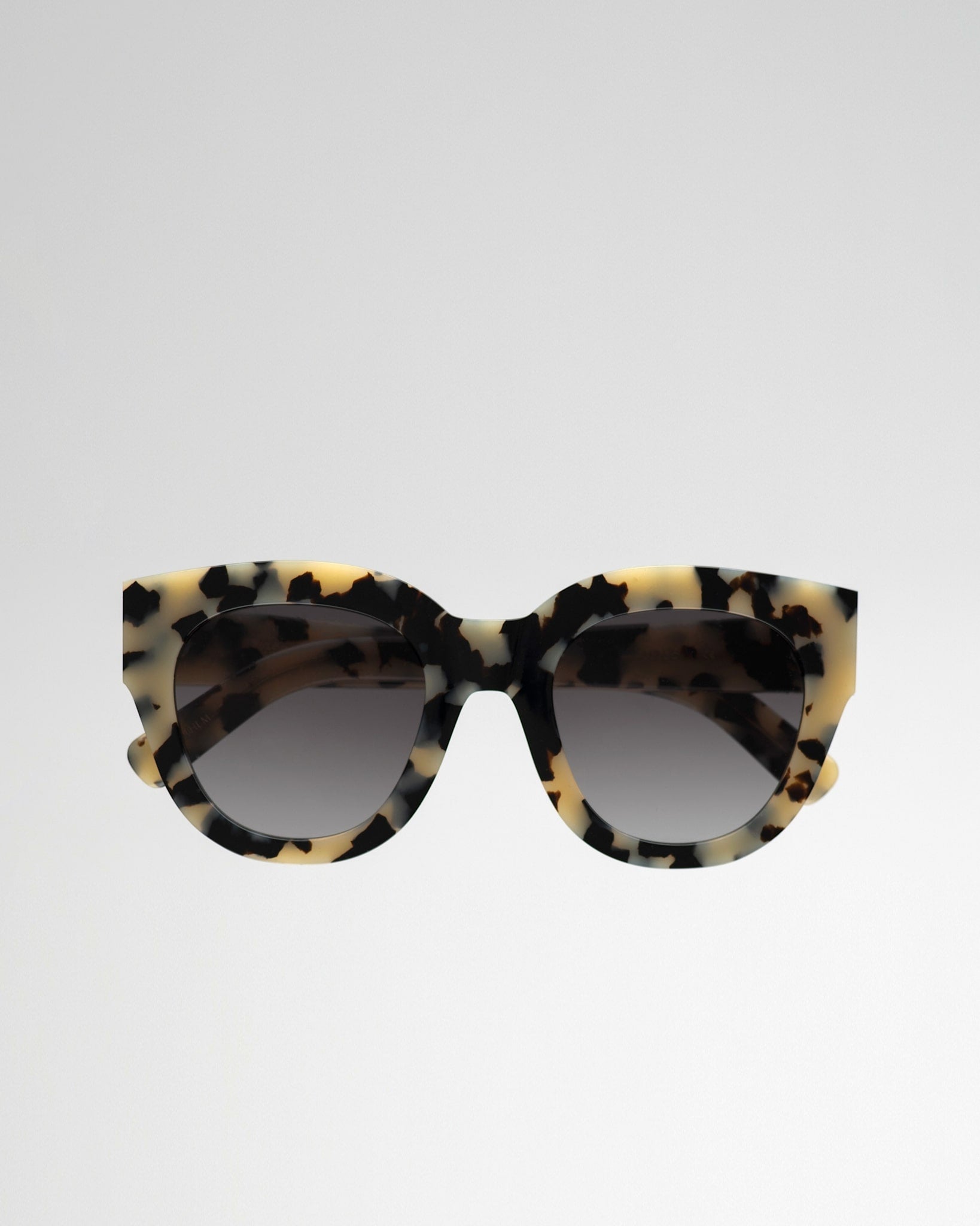 Cleo Black/White havana - grey gradient lens