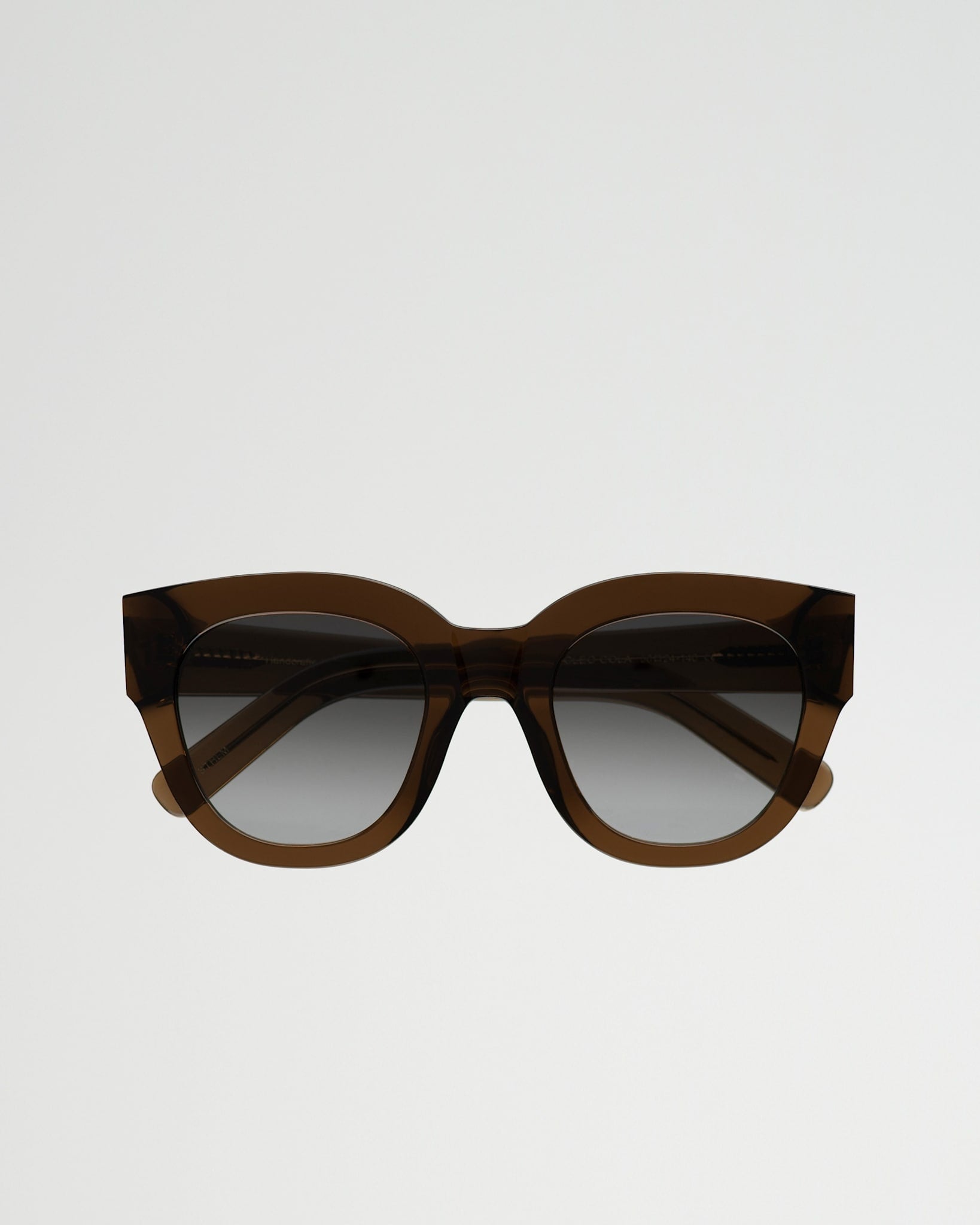 Cleo Cola - grey gradient lens