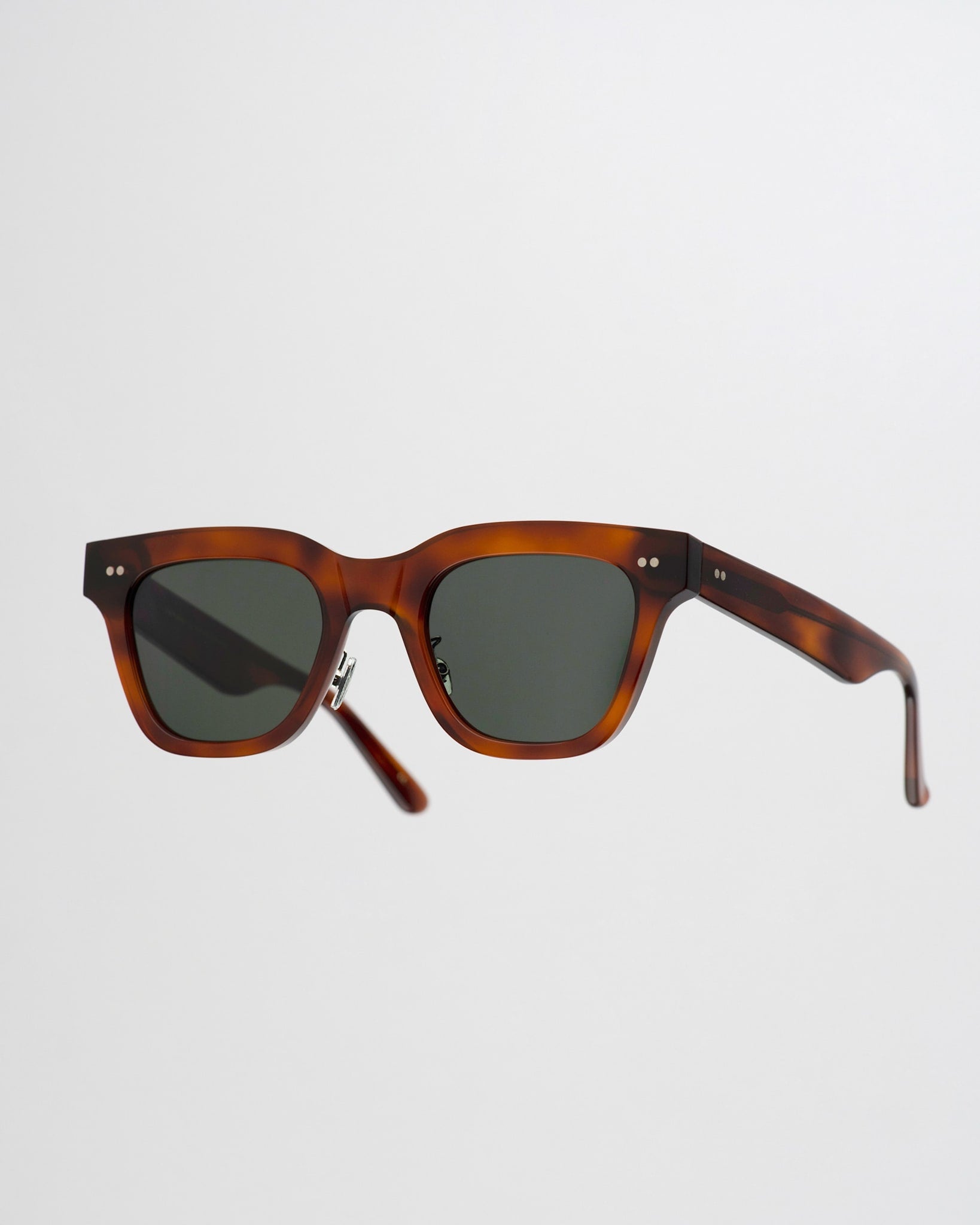Ellis Amber - green solid lens
