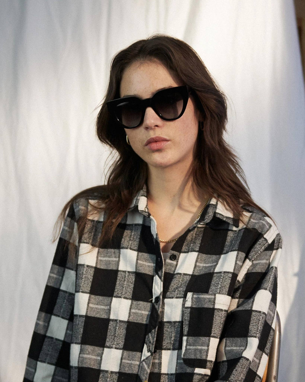 Hilma Black - grey gradient lens