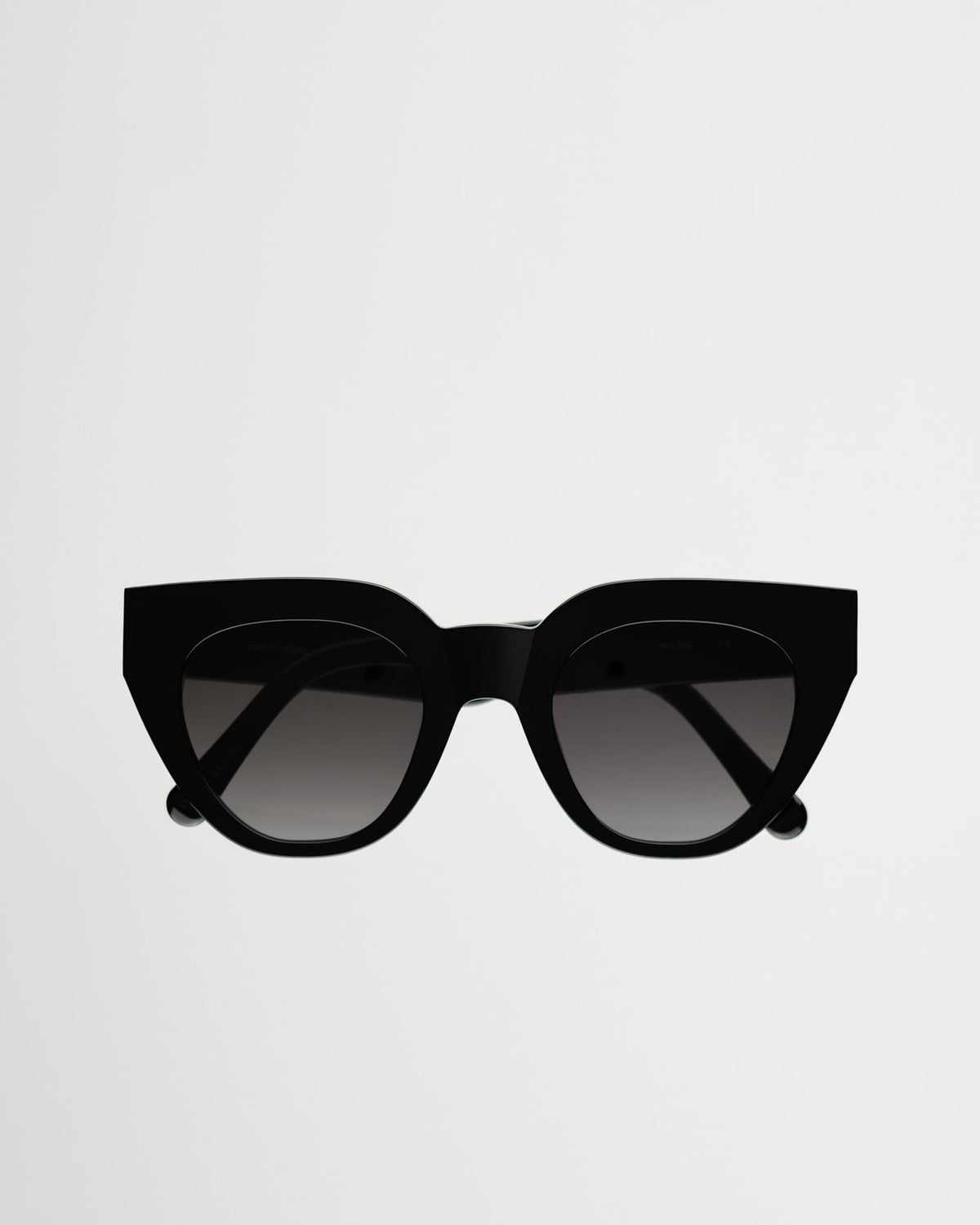 Hilma Black - grey gradient lens