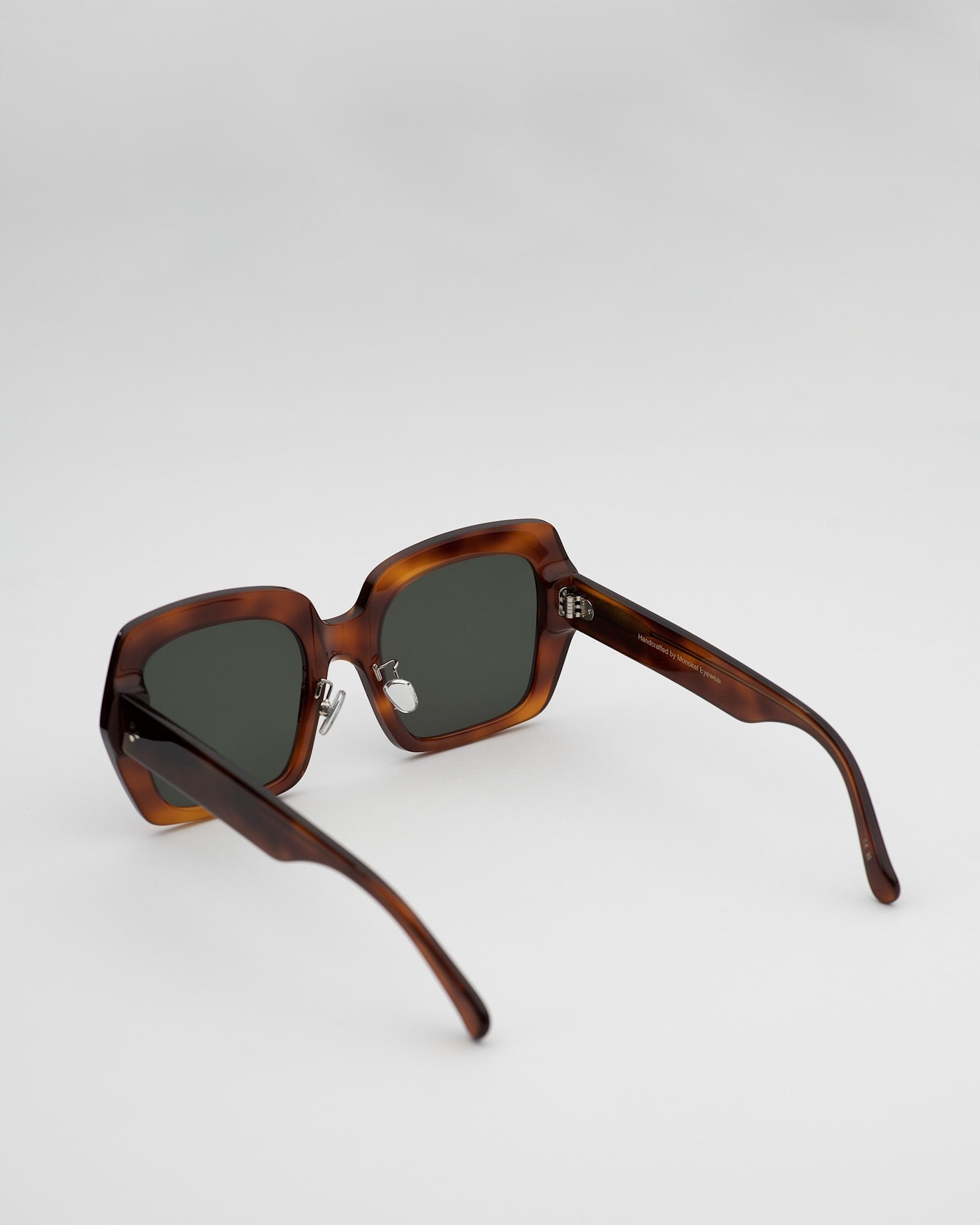 Kaia Amber - green solid lens