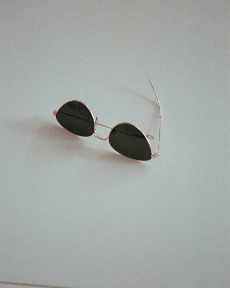 Luna Gold - green solid lens