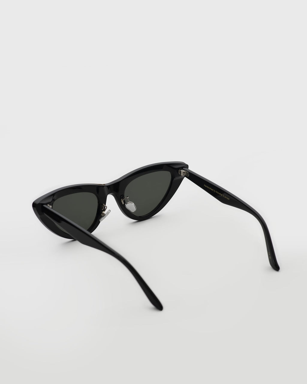Moon Black - green solid lens