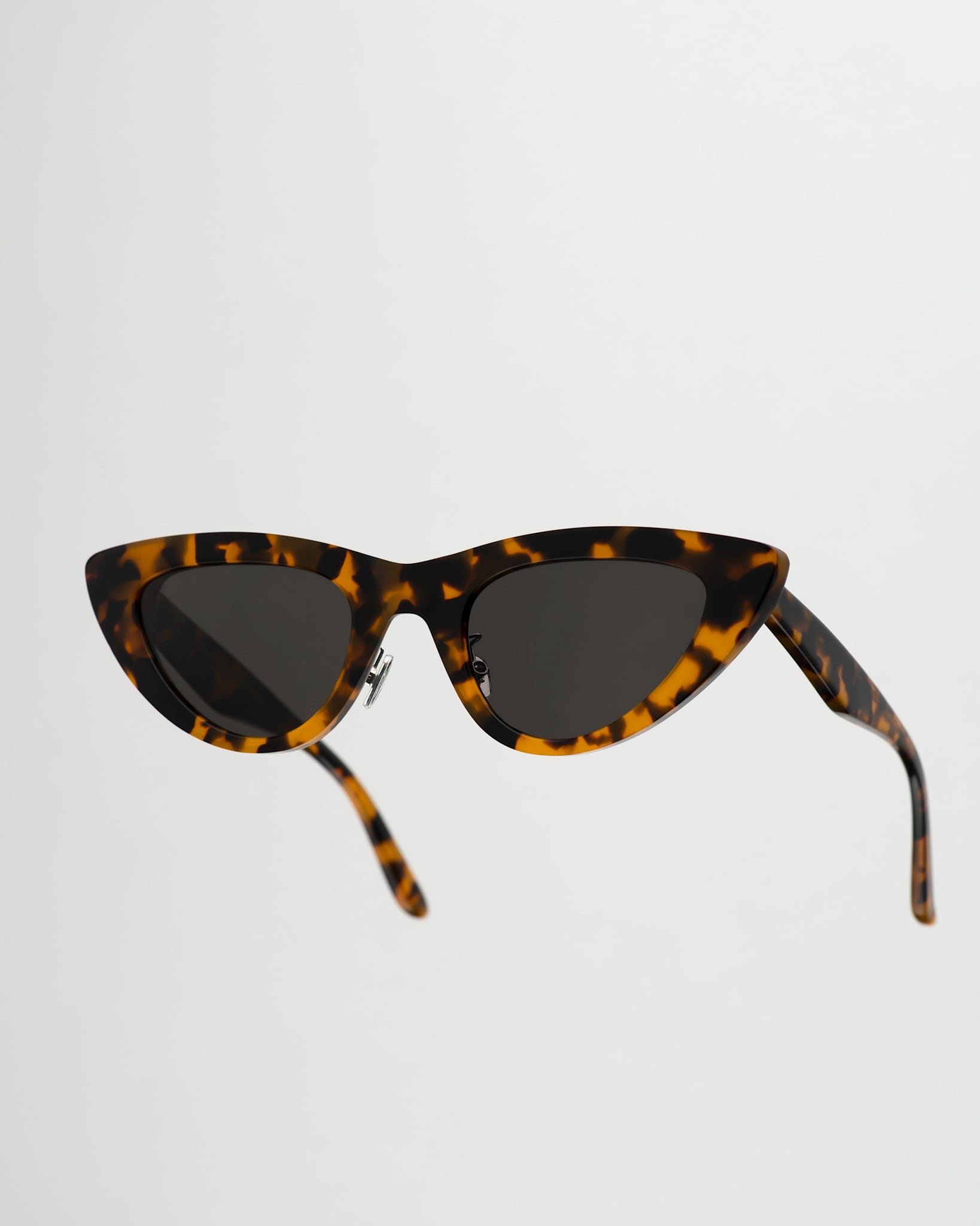 Moon Havana - grey solid lens