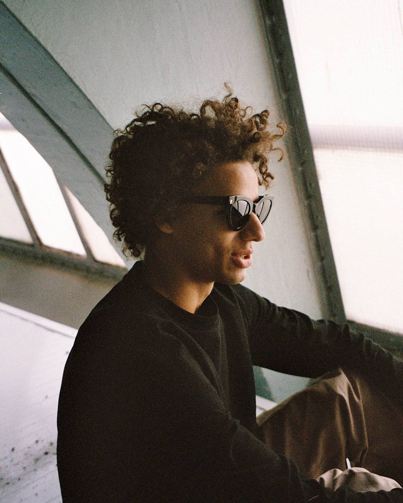 Neko Black - grey solid lens