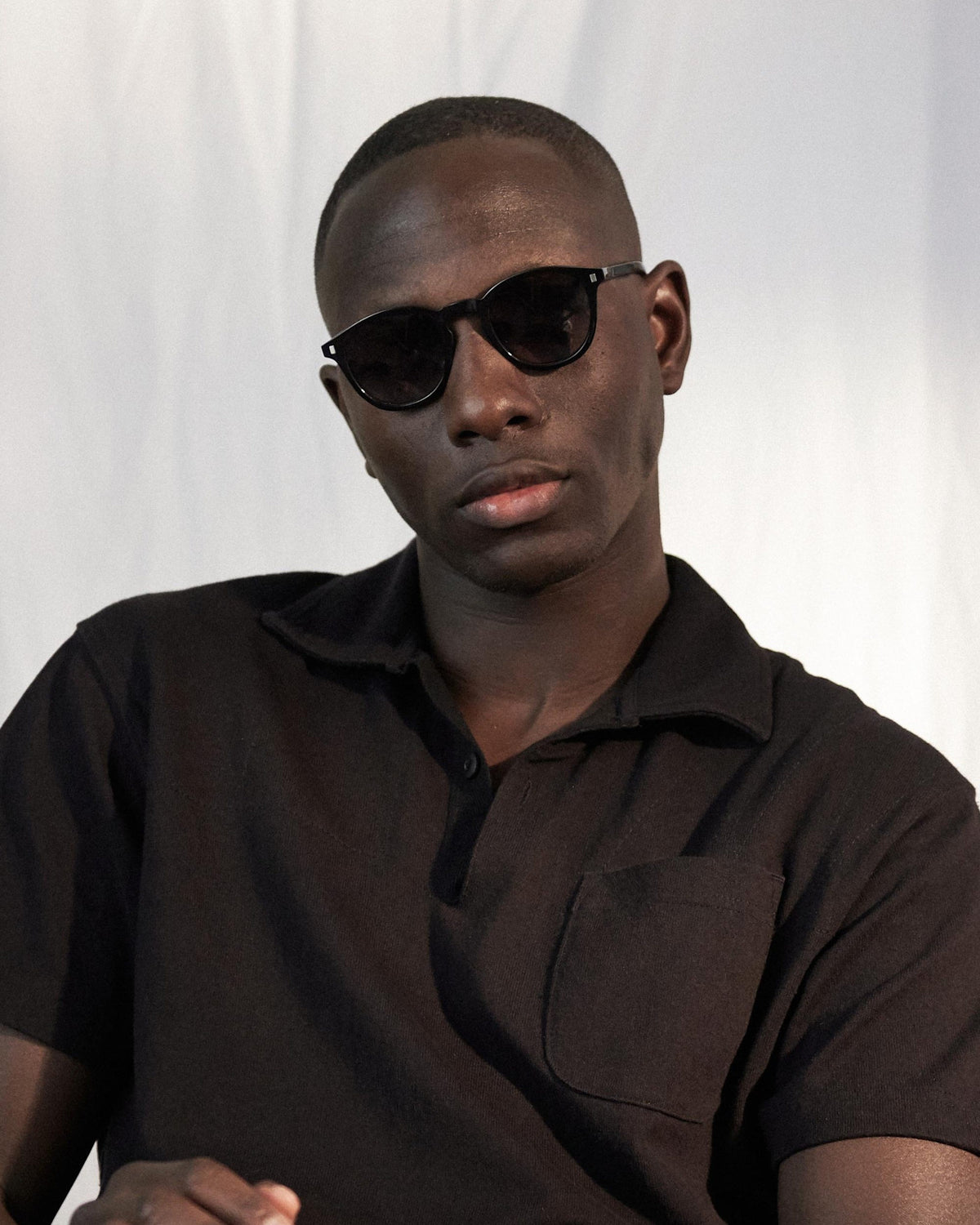 Nelson Black - grey gradient lens