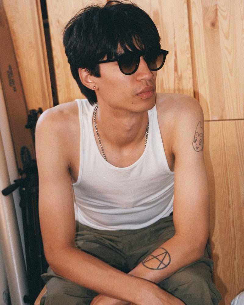 Nelson Black - grey gradient lens