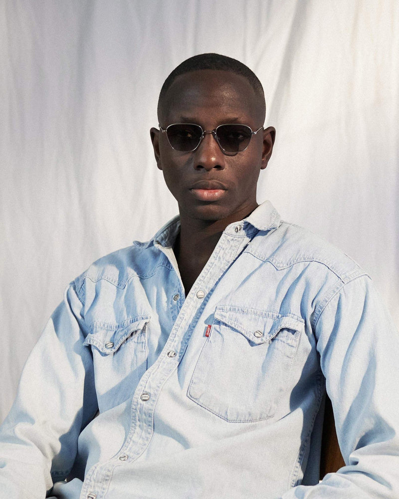 Otis Silver - grey gradient lens