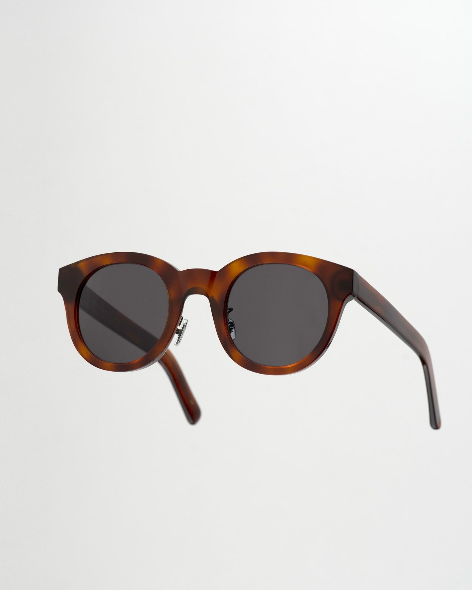 Shiro Amber - grey solid lens
